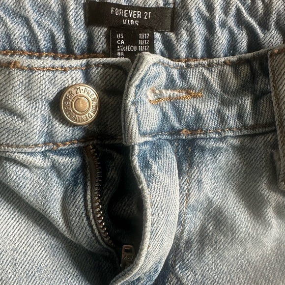 Forever boyfriend jeans. - Picture 3 of 4